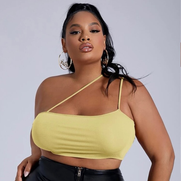 Plus Size Yellow Asymmetrical Crop Top – One-Shoulder Stretch Tank | Size 18 - Picture 5 of 8